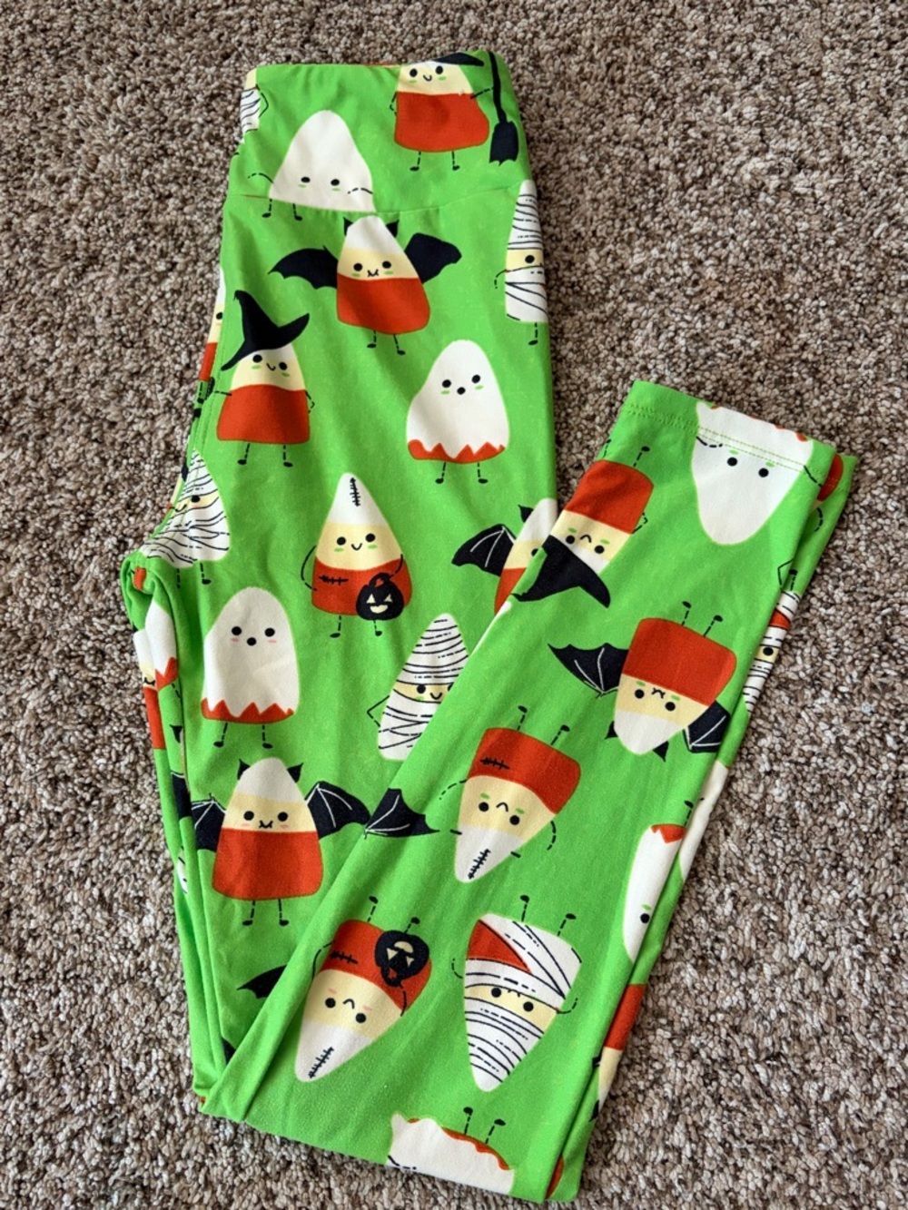 LuLaRoe Bright Green Halloween Candy Corn Character Leggings